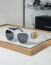 Load image into Gallery viewer, Glasses