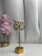 Load image into Gallery viewer, Earrings