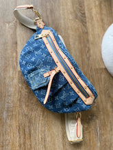 Load image into Gallery viewer, Purse
