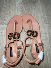 Load image into Gallery viewer, Sandals
