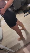 Load and play video in Gallery viewer, BIKE SHORTS recoje todo
