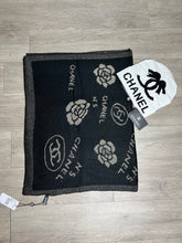 Load image into Gallery viewer, winter scarf
